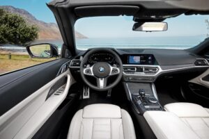 Nové BMW radu 4 Cabrio 2020 interiér